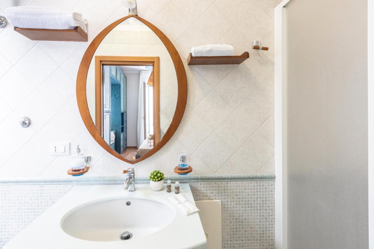 Sorrentovibes - Spacious 3 Bedrooms Apartment In Sorrento Oldtown Extérieur photo