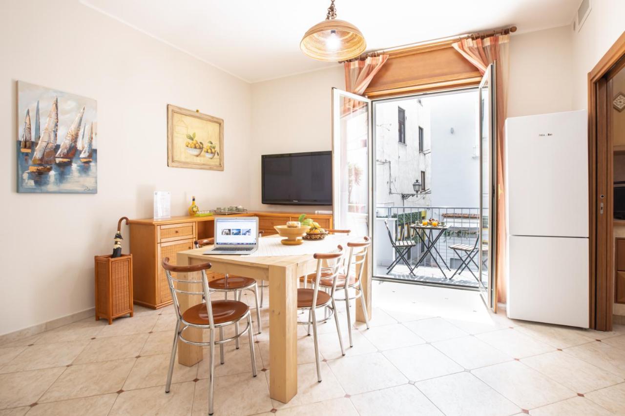Sorrentovibes - Spacious 3 Bedrooms Apartment In Sorrento Oldtown Extérieur photo