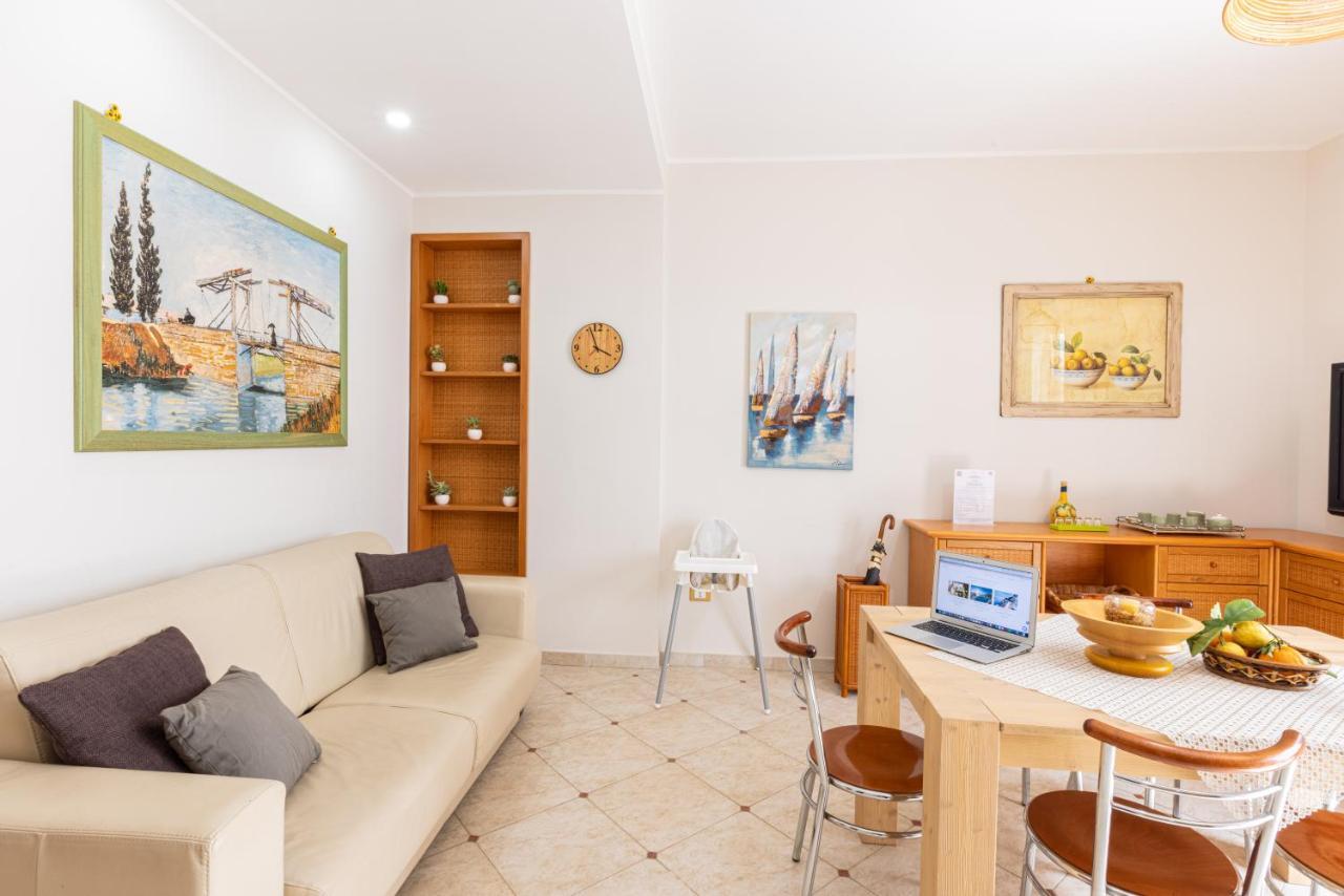 Sorrentovibes - Spacious 3 Bedrooms Apartment In Sorrento Oldtown Extérieur photo